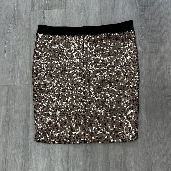 0 Torrid Black and Gold Sequin Midi Skirt - Picture 3 of 6